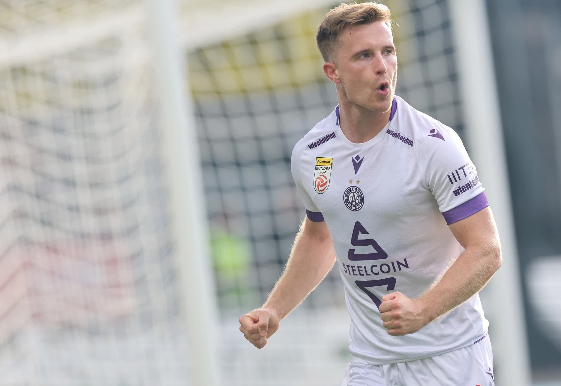 Austria-Spieler Eggestein jubelt