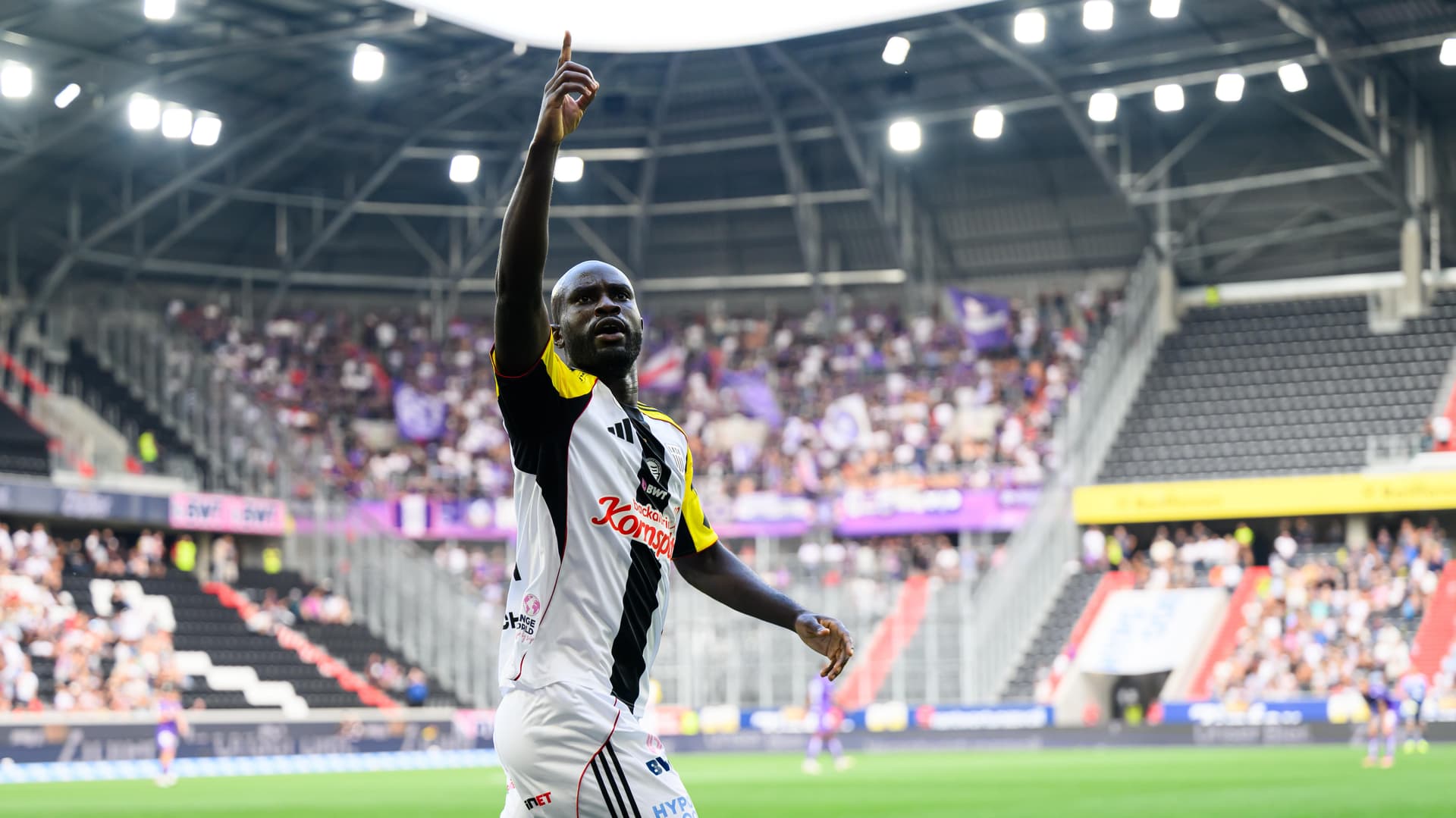 Adeniran Torjubel LASK vs Austria