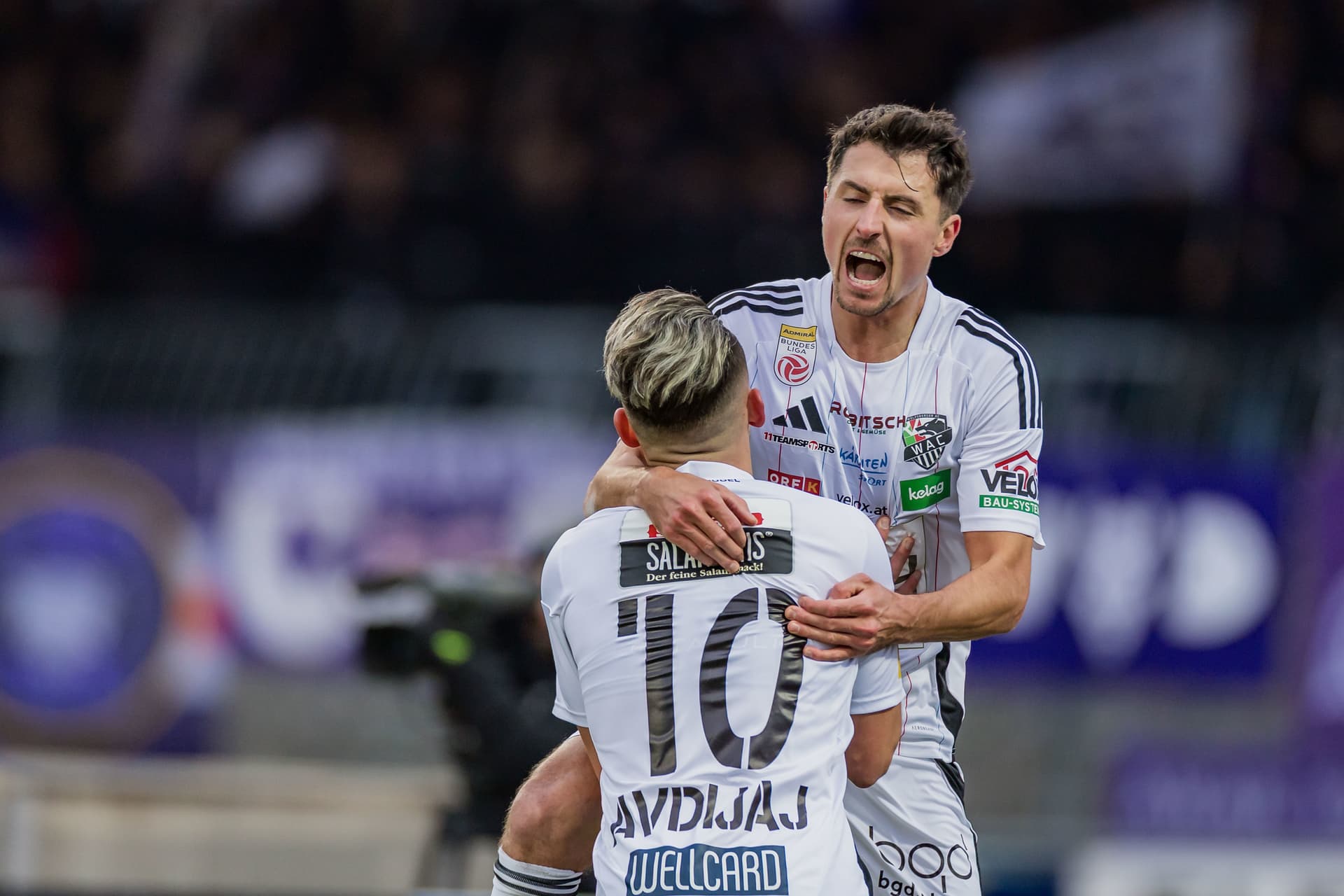 Schöpf und Avdijaj Jubel - WAC