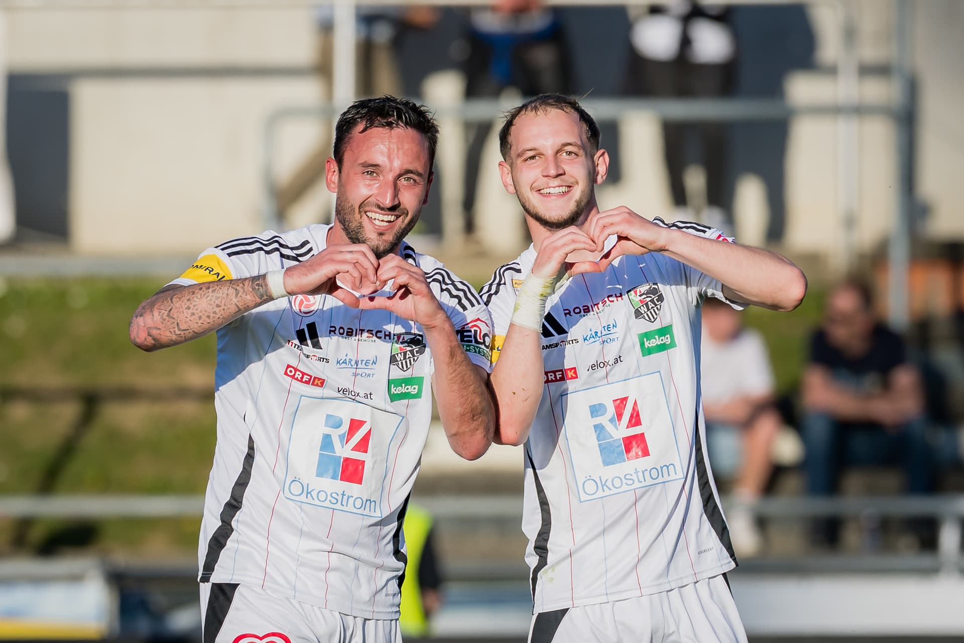 Die Wolfsberger Pink und Gattermayer jubeln